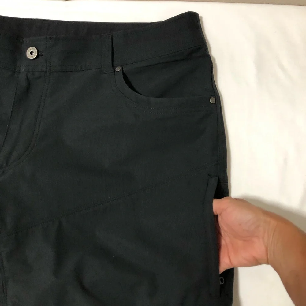 Kuhl Silencr Cargo Water Resistance stretchy Cell Pocket Lightweight Shorts‎ 42